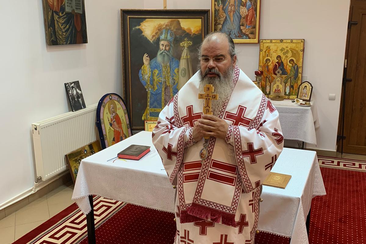PS Ignatie a slujit în paraclisul Reședinței Episcopale din Huși