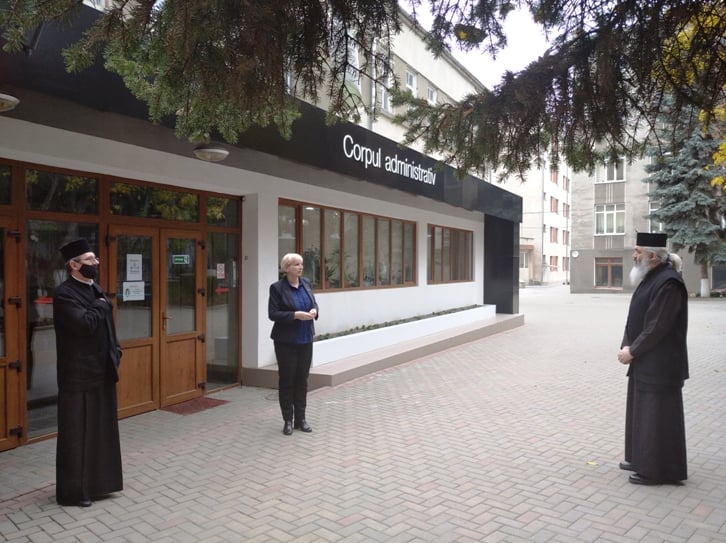 Daruri pentru profesorii pensionari ai Universităţii „Alecu Russo” din Bălţi