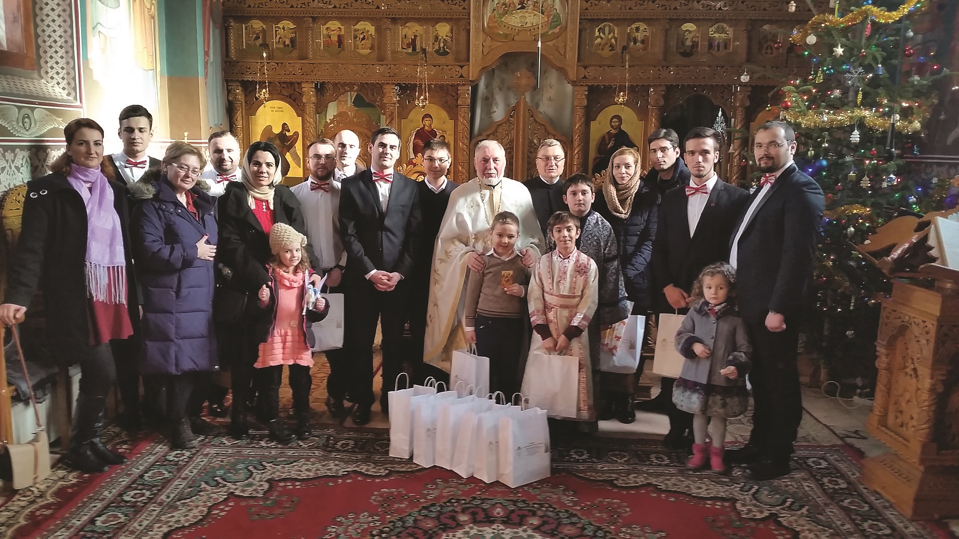 Recenzie: „Culegând roadele slujirii sale. Volum omagial dedicat Părintelui Vilie Doroșincă”