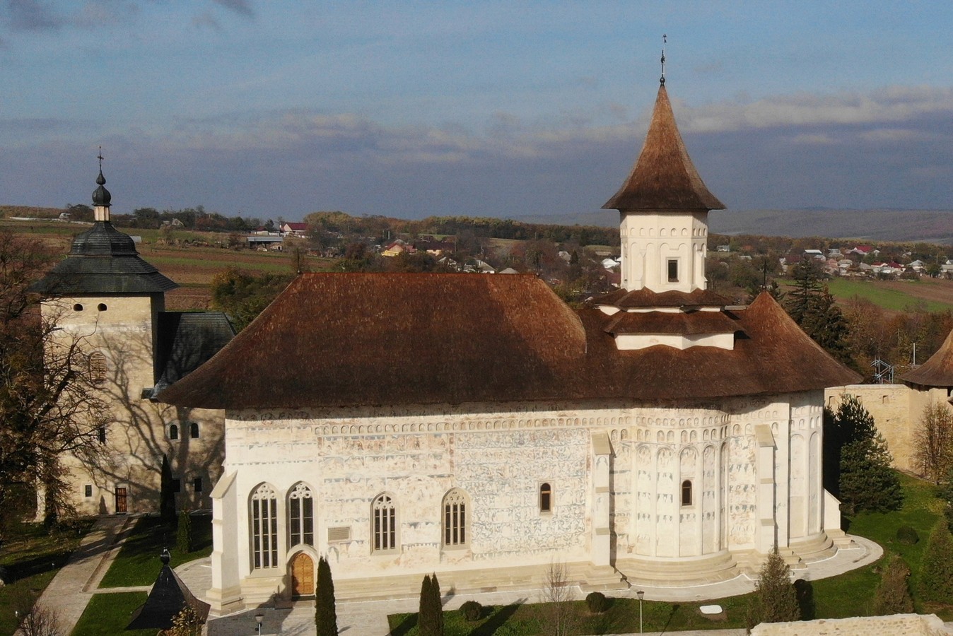 Conferință dedicată finalizării proiectului de restaurare al Mănăstirii Probota