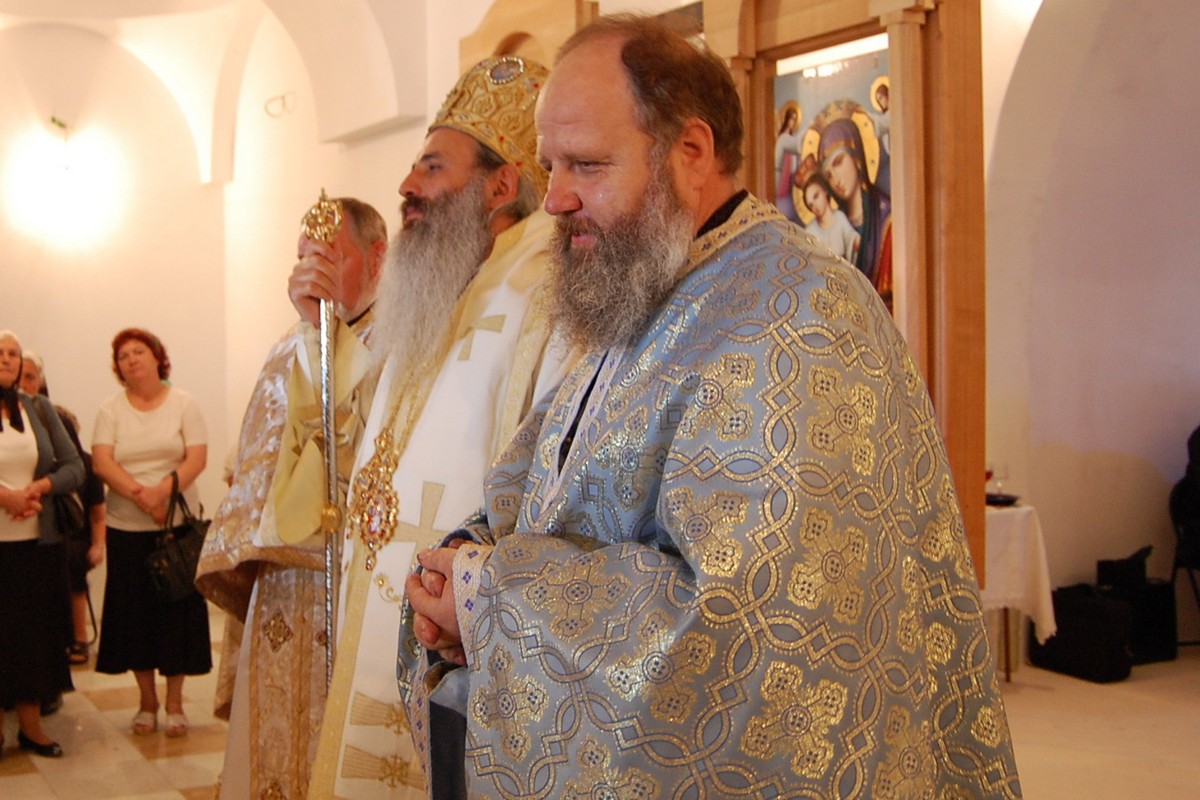 Părintele Aurel Mărgineanu va fi înmormântat mâine