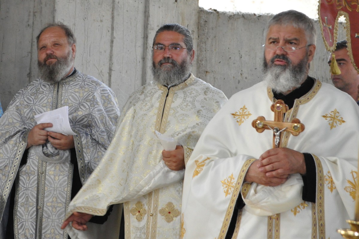 Părintele Aurel Mărgineanu va fi înmormântat mâine