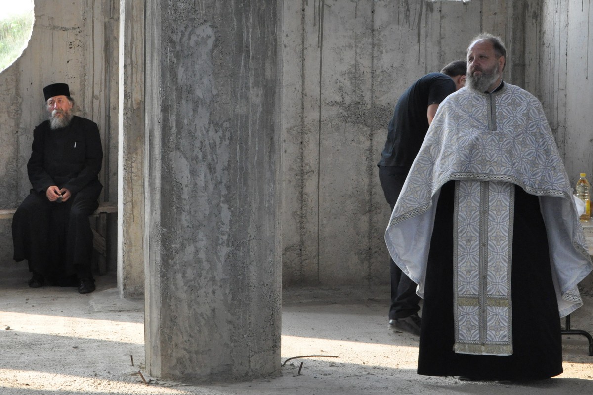 Părintele Aurel Mărgineanu va fi înmormântat mâine