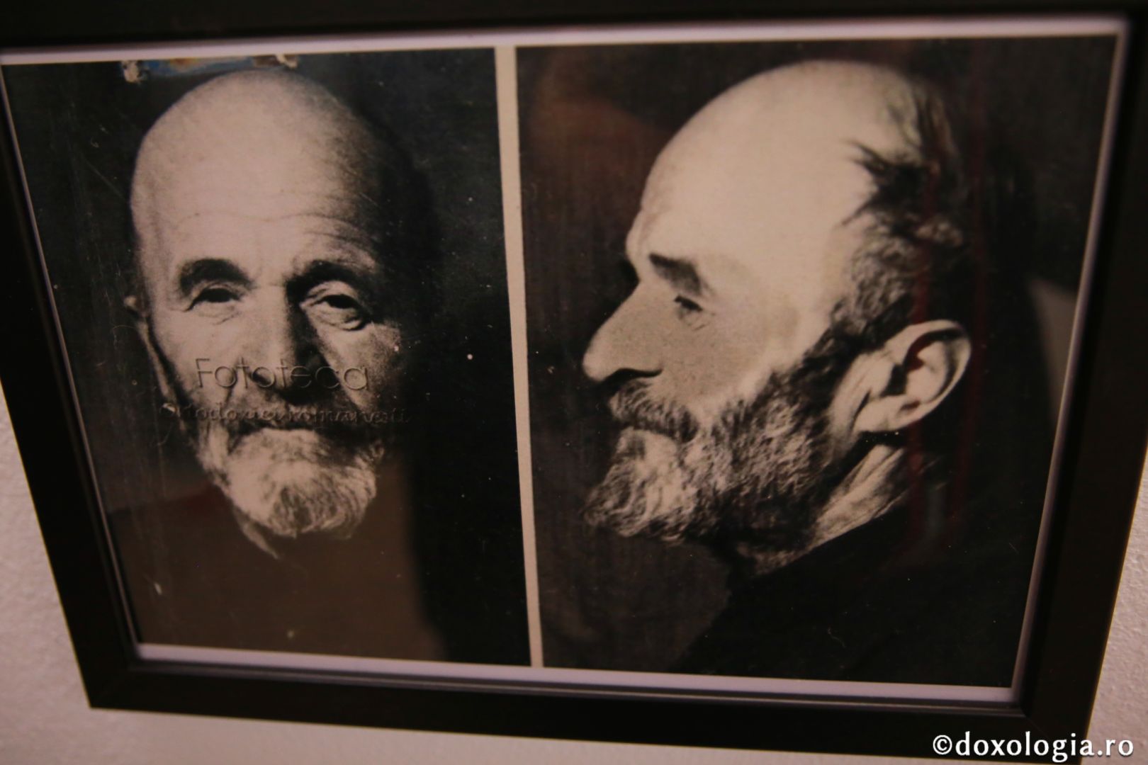 O nouă expoziție la Muzeul Mitropolitan din Iași: „55 de ani de la trecerea la cele veşnice a preotului profesor Gheorghe Cotenescu”