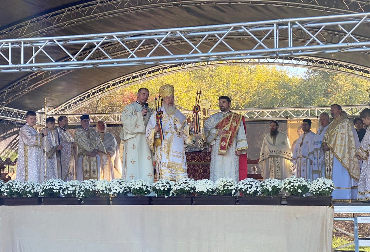 (Video) Mitropolitul Andrei – Predică la sărbătoarea Sfinților Arhangheli Mihail și Gavriil