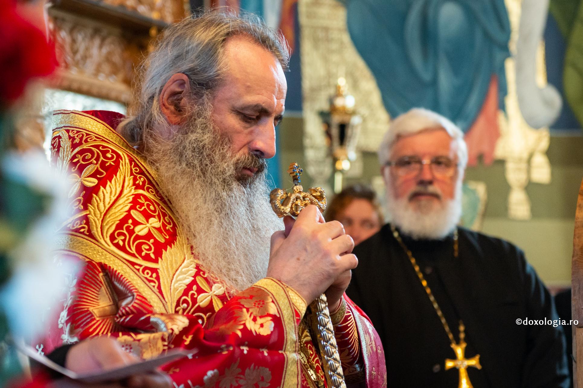 Mesaj de condoleanțe și de compasiune față de victimele incendiului de la Spitalul Județean din Piatra Neamț