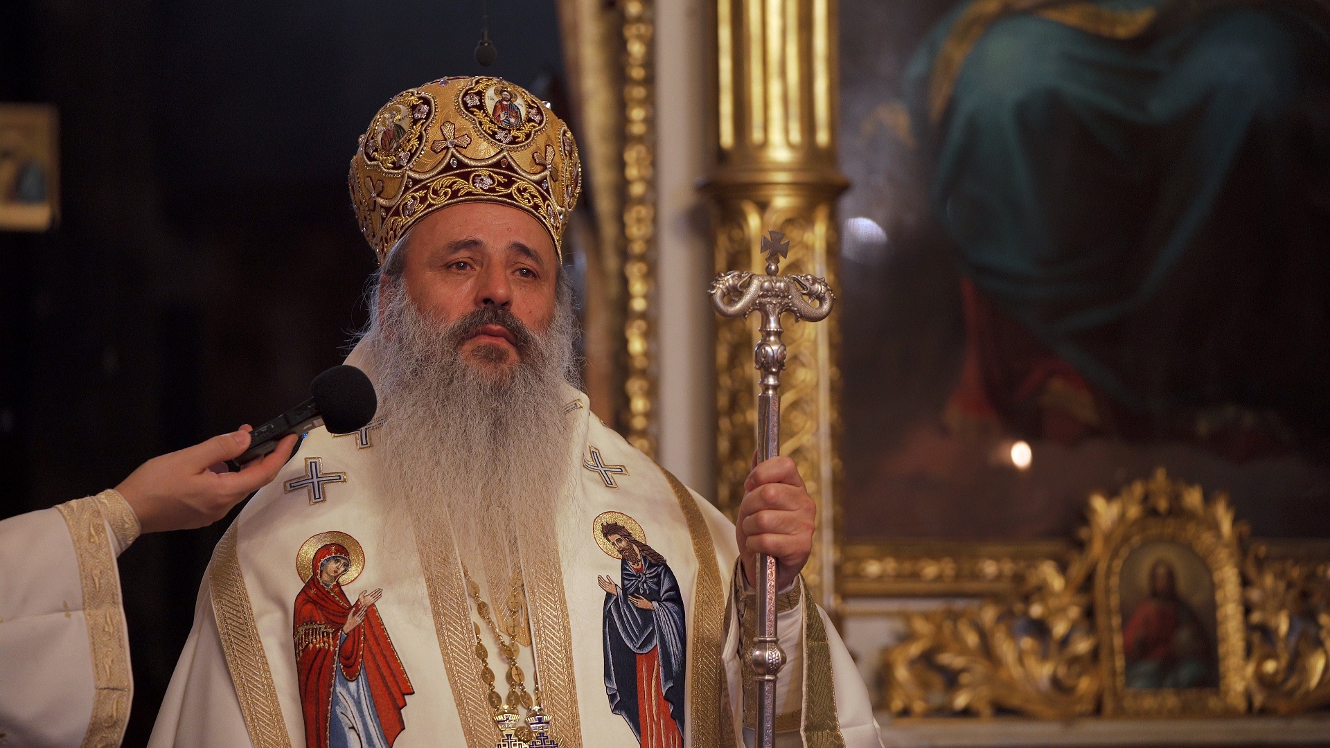 (Video) IPS Părinte Teofan: „Dumnezeu să mângâie familiile celor decedați și să-și întoarcă privirea asupra noastră!”