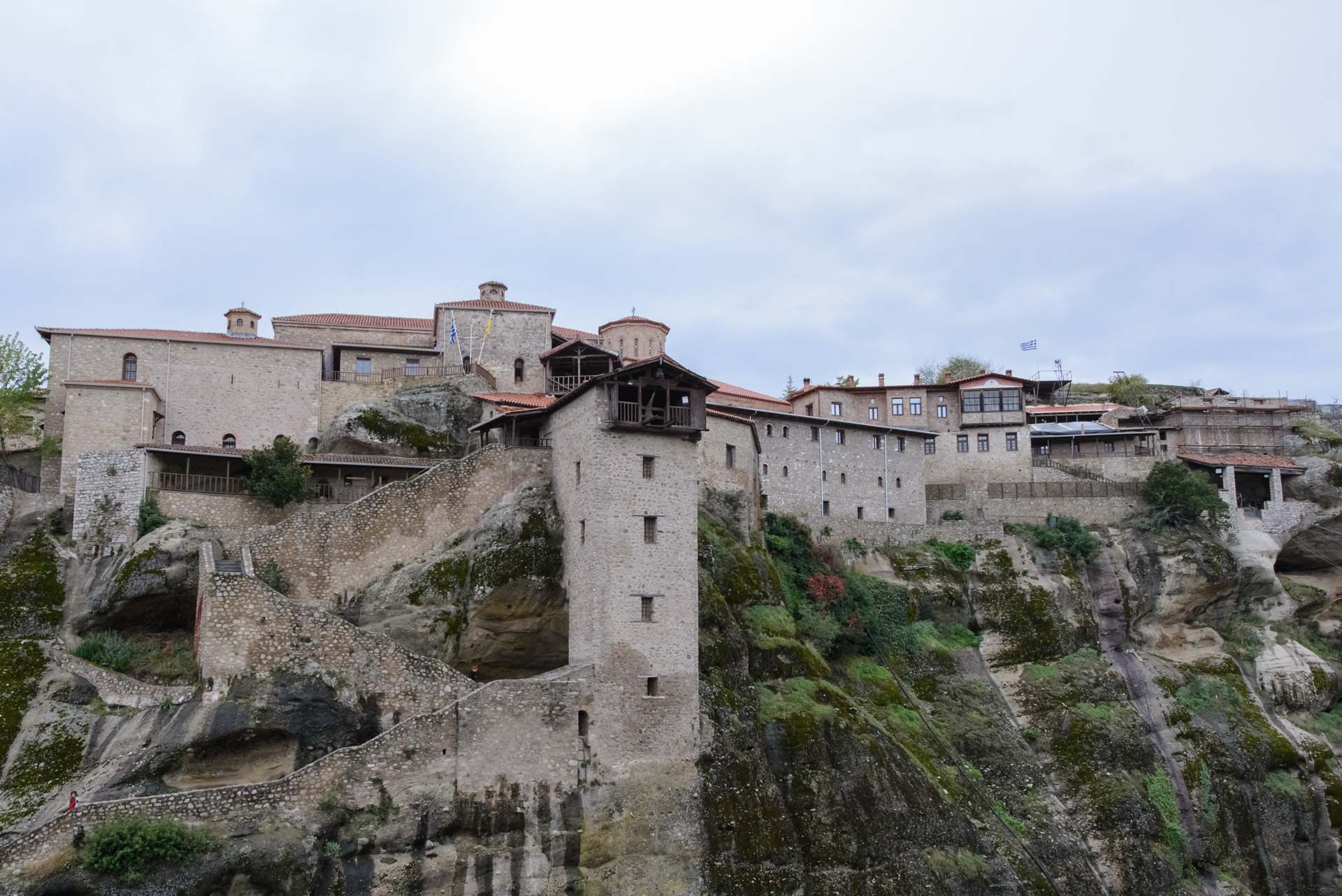 (Video) Marele Meteor – mănăstirea cârmuitoare a complexului monahal de la Meteora (Video) Marele Meteor – mănăstirea cârmuitoare a complexului monahal de la Meteora