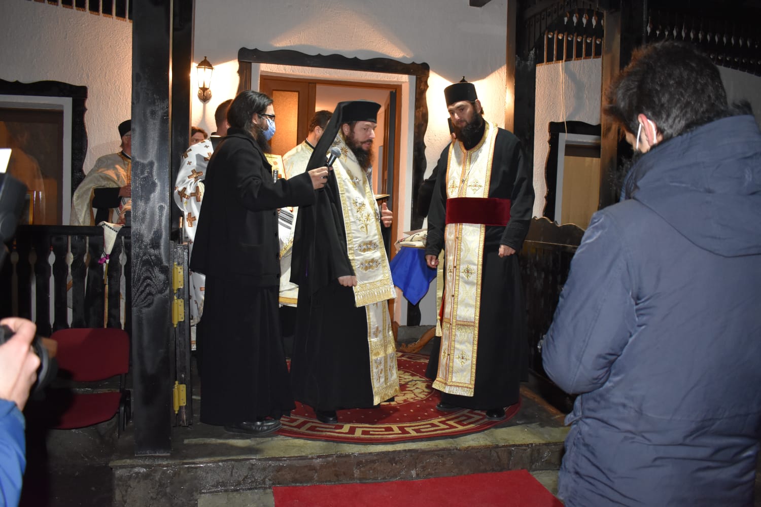 Sfințire de casă parohială la Crasnaleuca. PS Părinte Damaschin Dorneanul a săvârșit slujba Sfințire de casă parohială la Crasnaleuca. PS Părinte Damaschin Dorneanul a săvârșit slujba