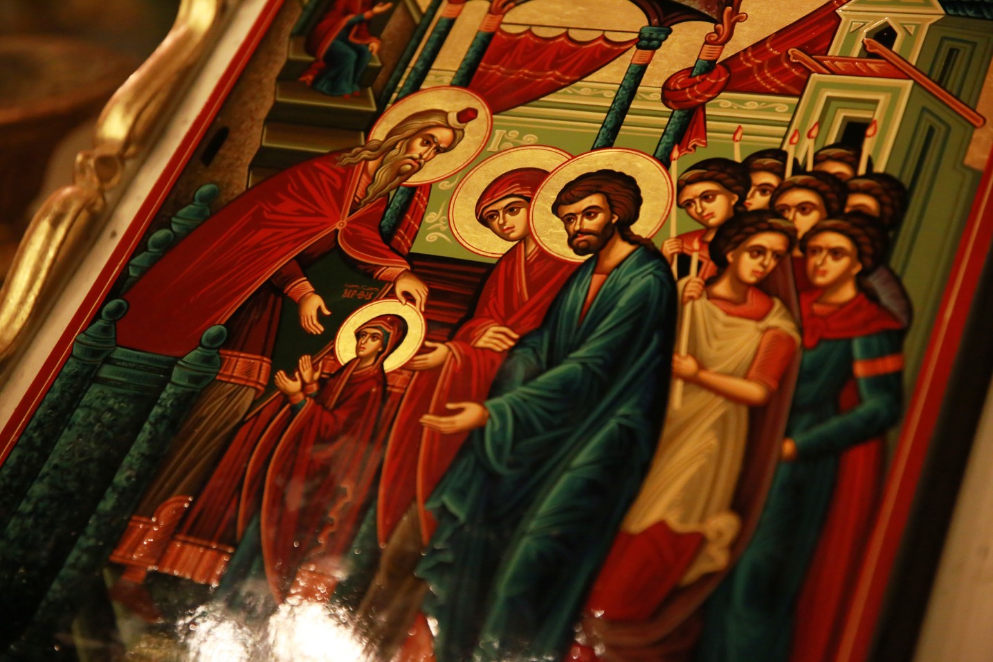 „Sărbătoarea luminii”, marcată la Iași prin Liturghie arhierească