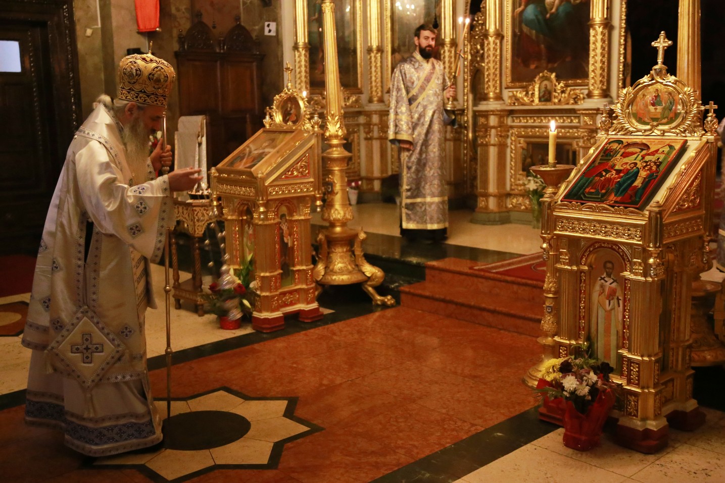 „Sărbătoarea luminii”, marcată la Iași prin Liturghie arhierească