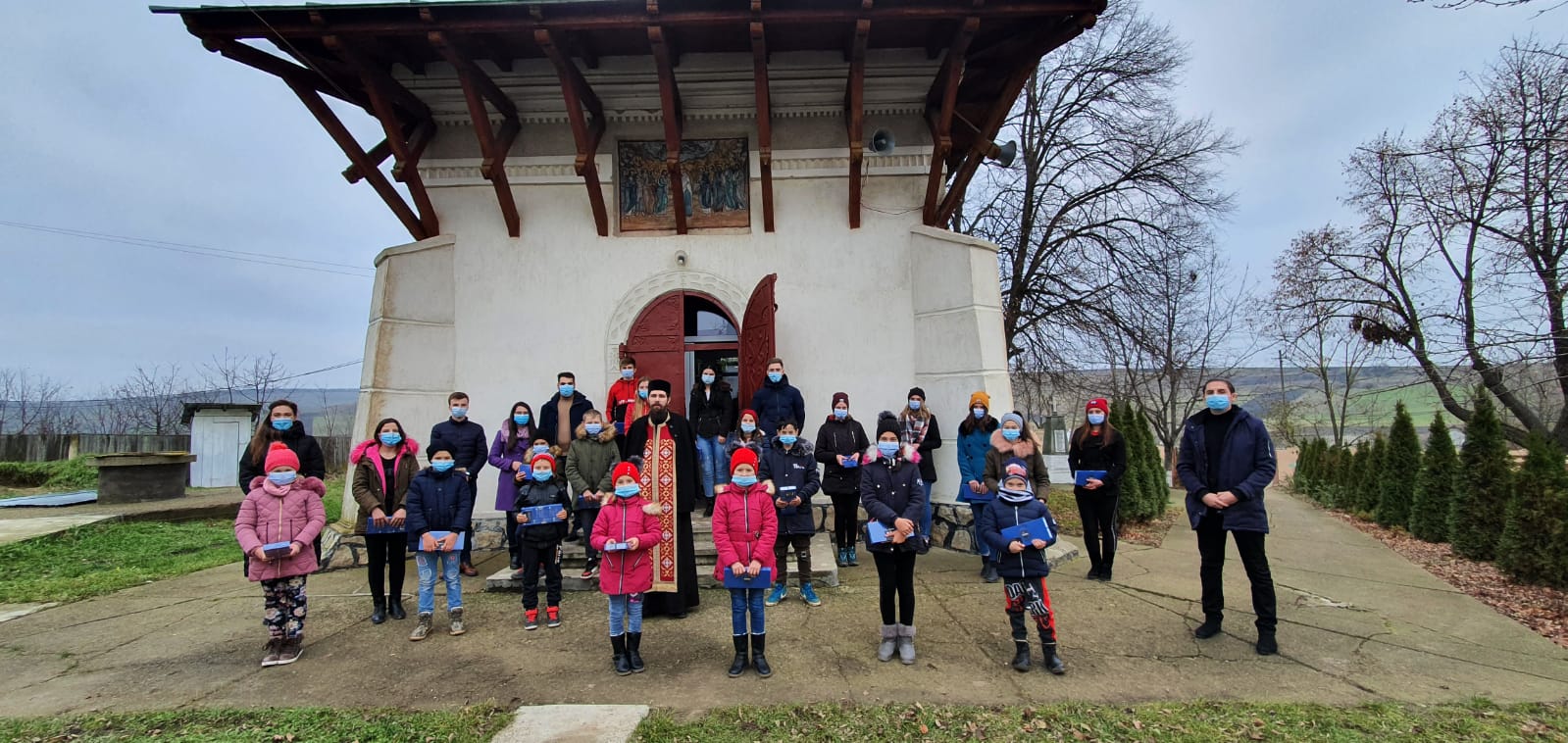 „Ecrane mici pentru visuri mari” la Silișcani