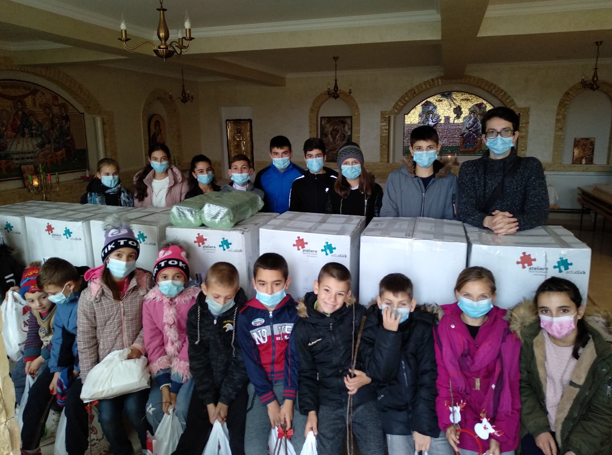 În Parohia „Sfinții Ap. Petru și Pavel” din Chilișoaia, elevii apropie, prin voluntariat, oameni, locuri și destine