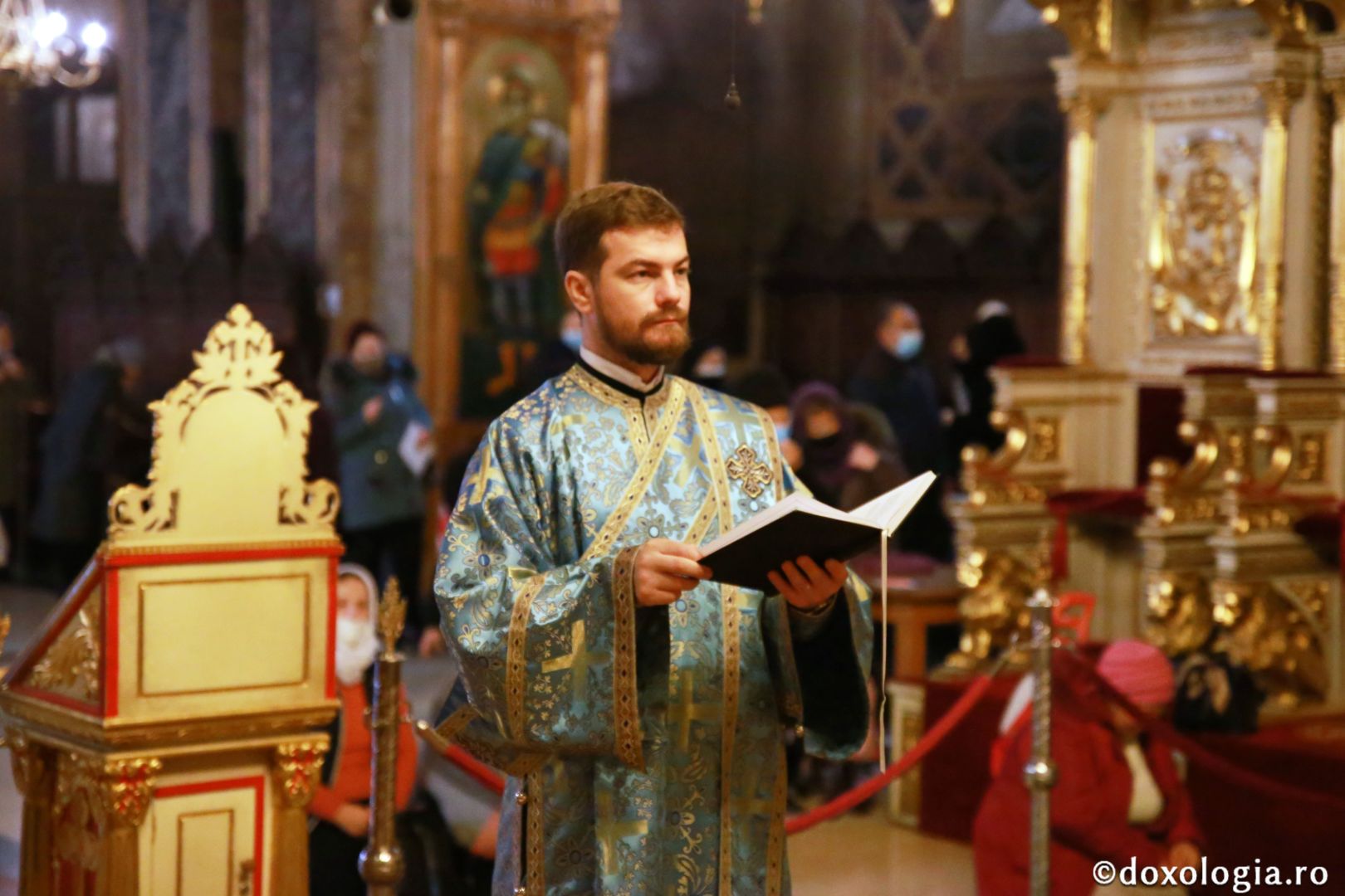 foto: Flavius Popa Ziua Națională la Catedrală Mitropolitană din Iași: rugăciune și recunoștință pentru eroii neamului românesc