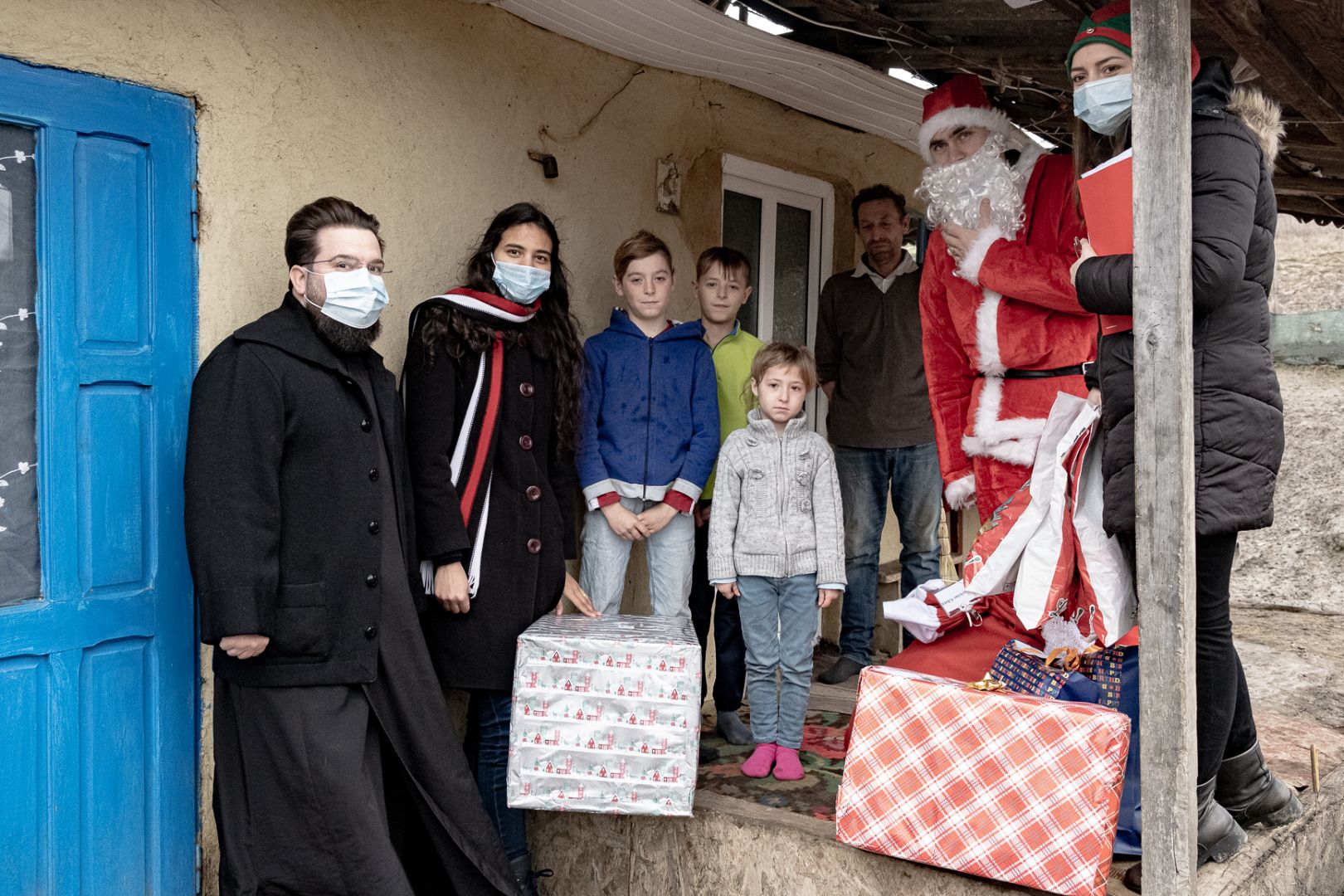 Pro Vita Iași: Fapte bune pentru familiile cu mulți copii din Arhiepiscopia Iașilor Pro Vita Iași: Fapte bune pentru familiile cu mulți copii din Arhiepiscopia Iașilor