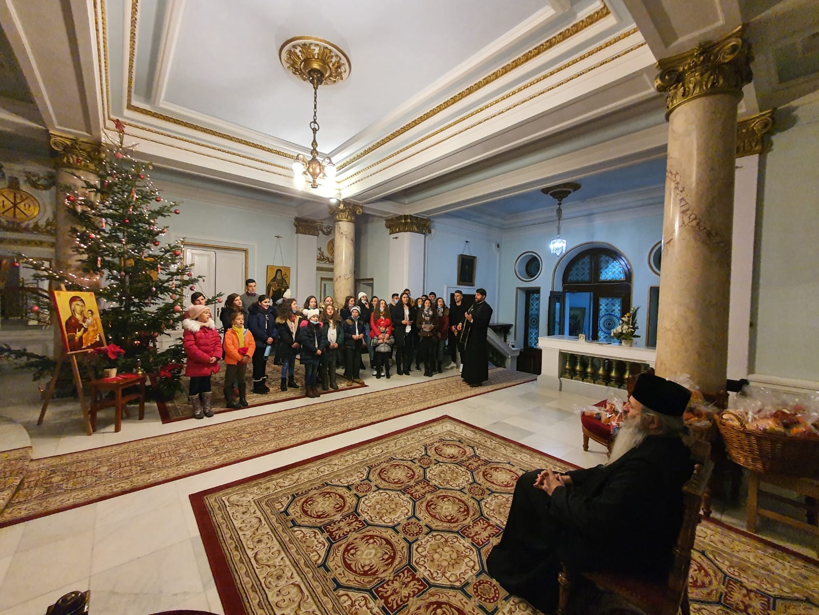 Parohia Moimești – Colindători la Reședința Mitropolitană 2020