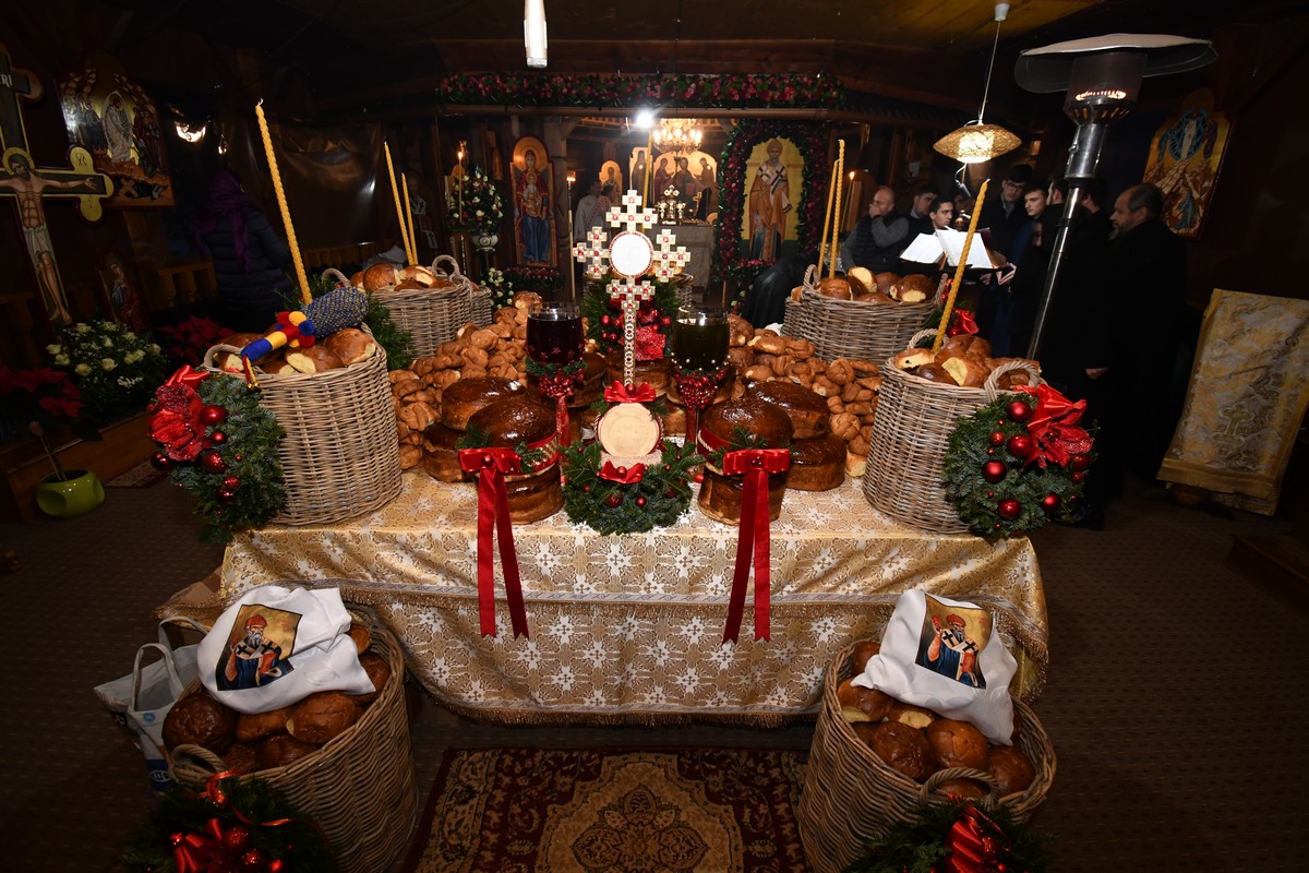 Zi de sărbătoare de Sfântul Spiridon la Mănăstirea Nechit din judeţul Neamţ