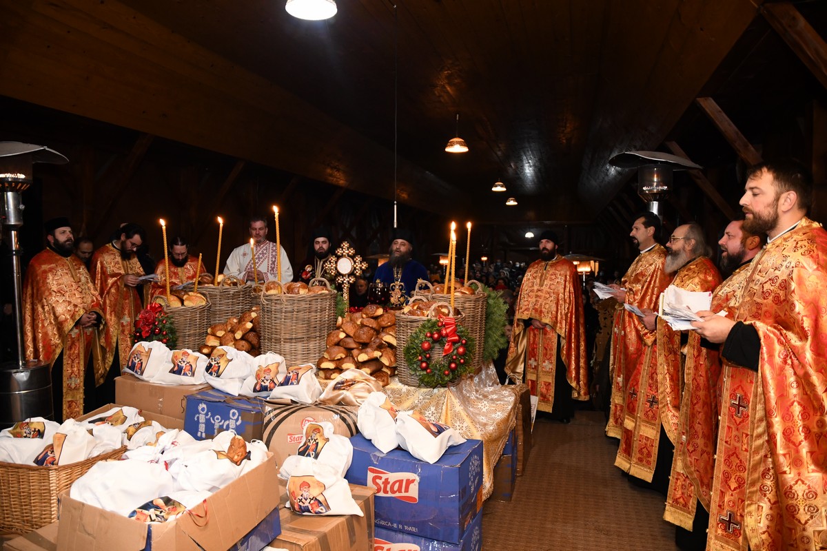 Zi de sărbătoare de Sfântul Spiridon la Mănăstirea Nechit din judeţul Neamţ