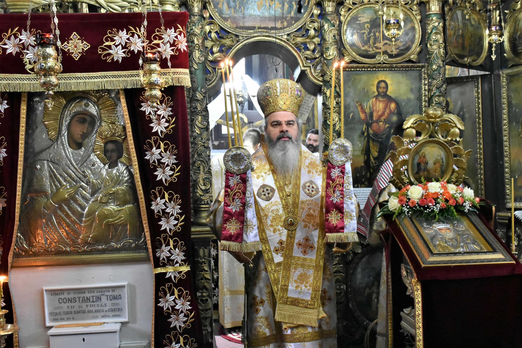 PS Ignatie: „Să nu zăbovim numai asupra formei exterioare a credinței. Să mergem întotdeauna înspre ceea ce ține de profunzimea și autenticitatea ei. Formalismul ucide dragostea și delicatețea pe care ar trebui să le avem față de cei din jur”