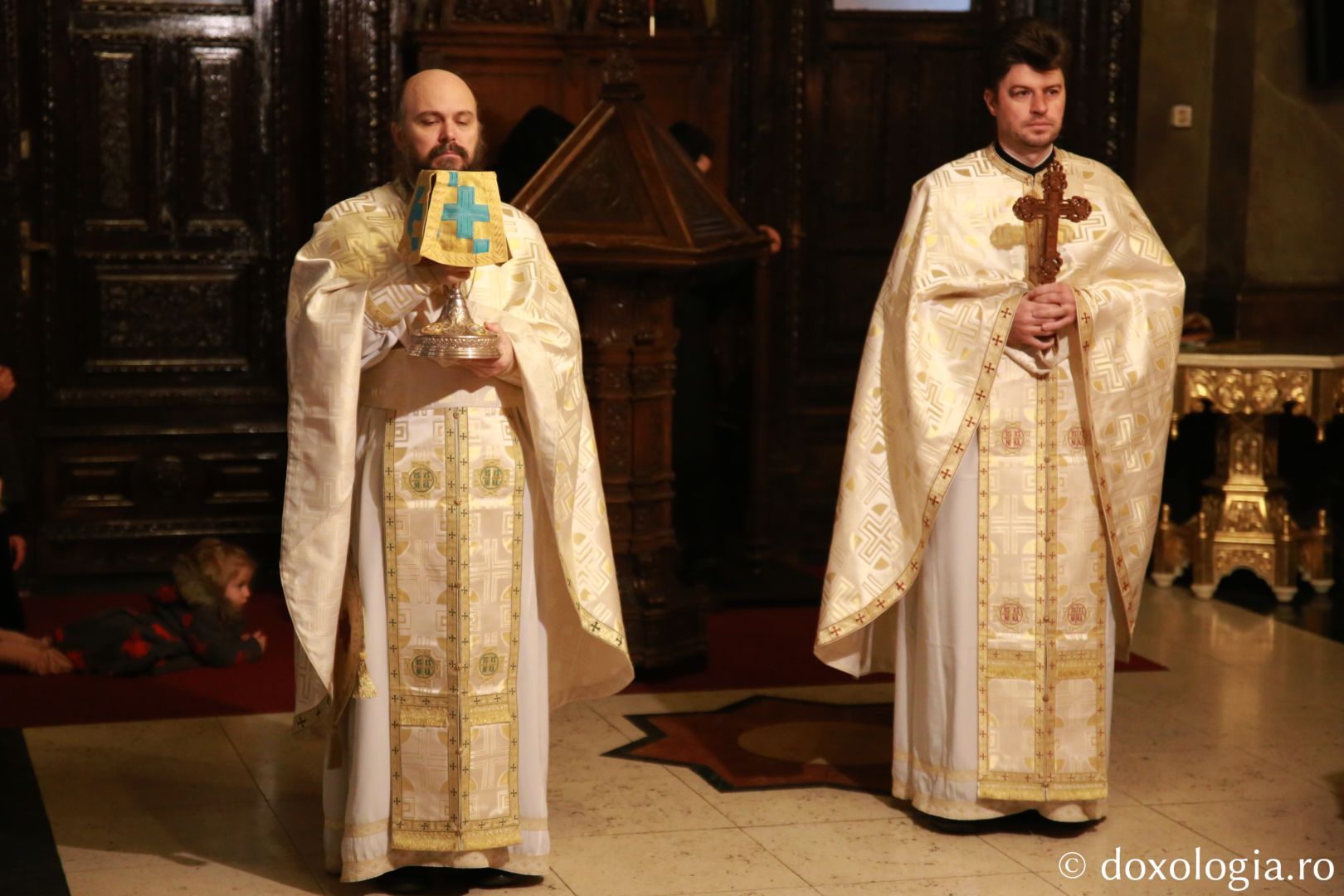 foto: Flavius Popa Duminica Sfinților Strămoși la Catedrala Mitropolitană din Iași. IPS Teofan: „Viața creștină este o viață a bucuriei”