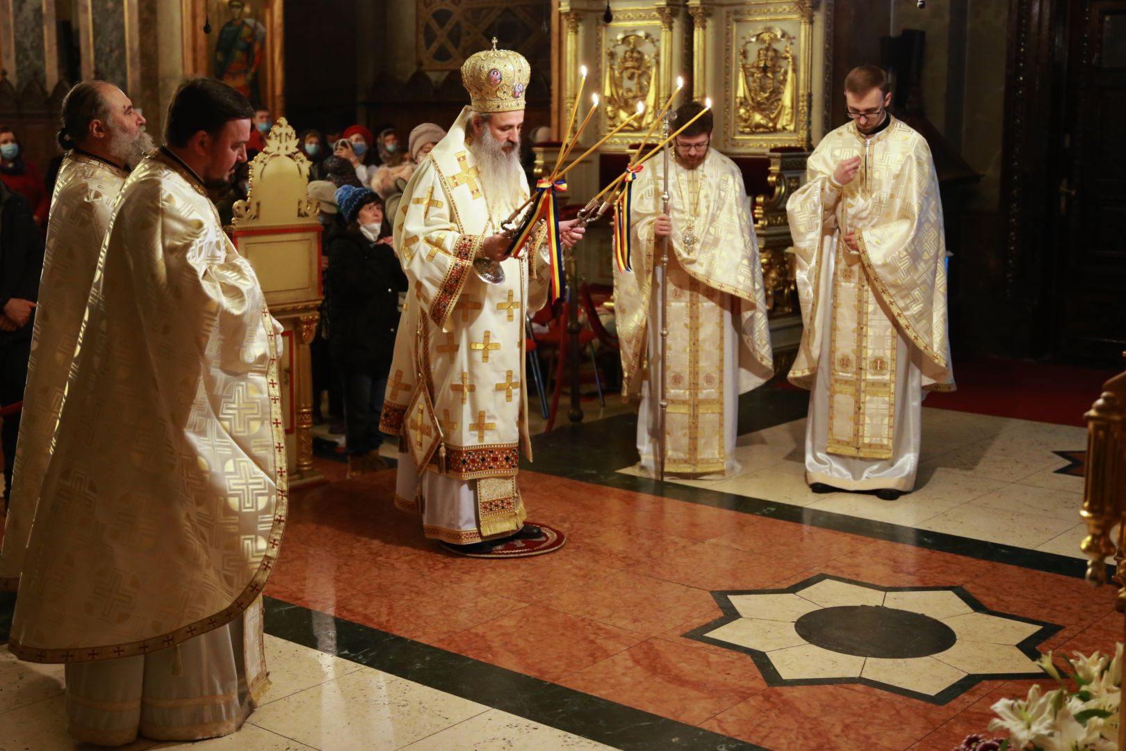 IPS Părinte Mitropolit Teofan: „Să facem din pământ cer”