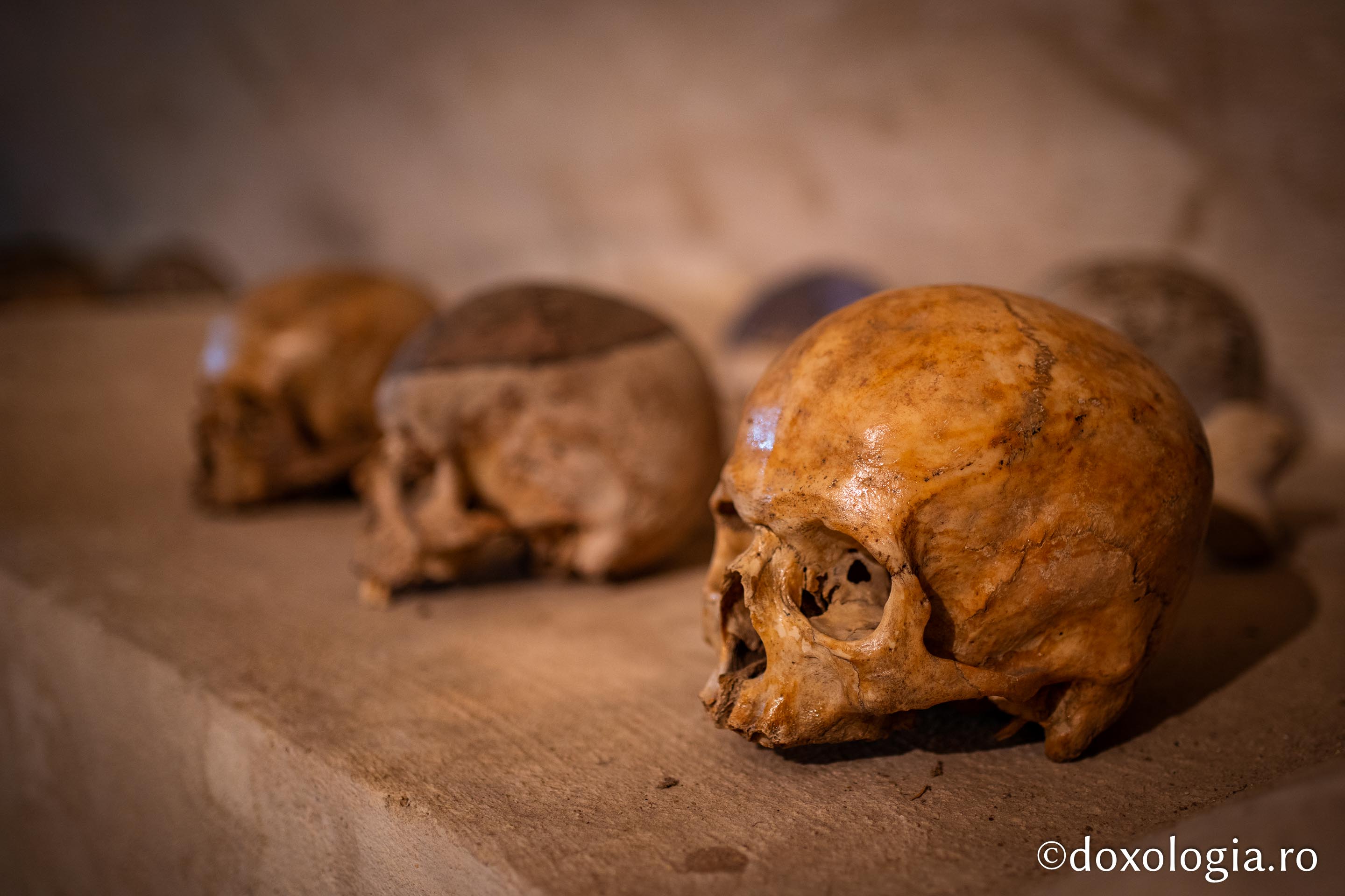 (Foto) În așteptarea Învierii: Gropnița Mănăstirii Neamț