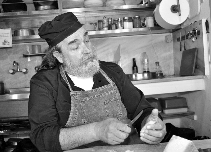 Muntele Athos, mai sărac de astăzi: Părintele Epifanie, „Chef-ul Sfântului Munte”, a trecut la Domnul