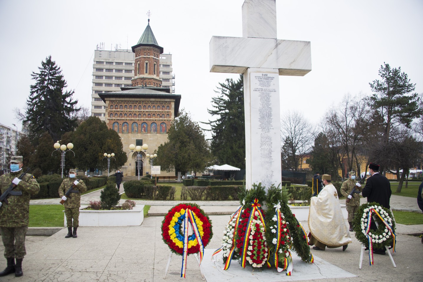 IPS Mitropolit Teofan: „E necesară încercarea noastră de a înțelege dorul și așteptarea celor care s-au jertfit în Decembrie 1989”