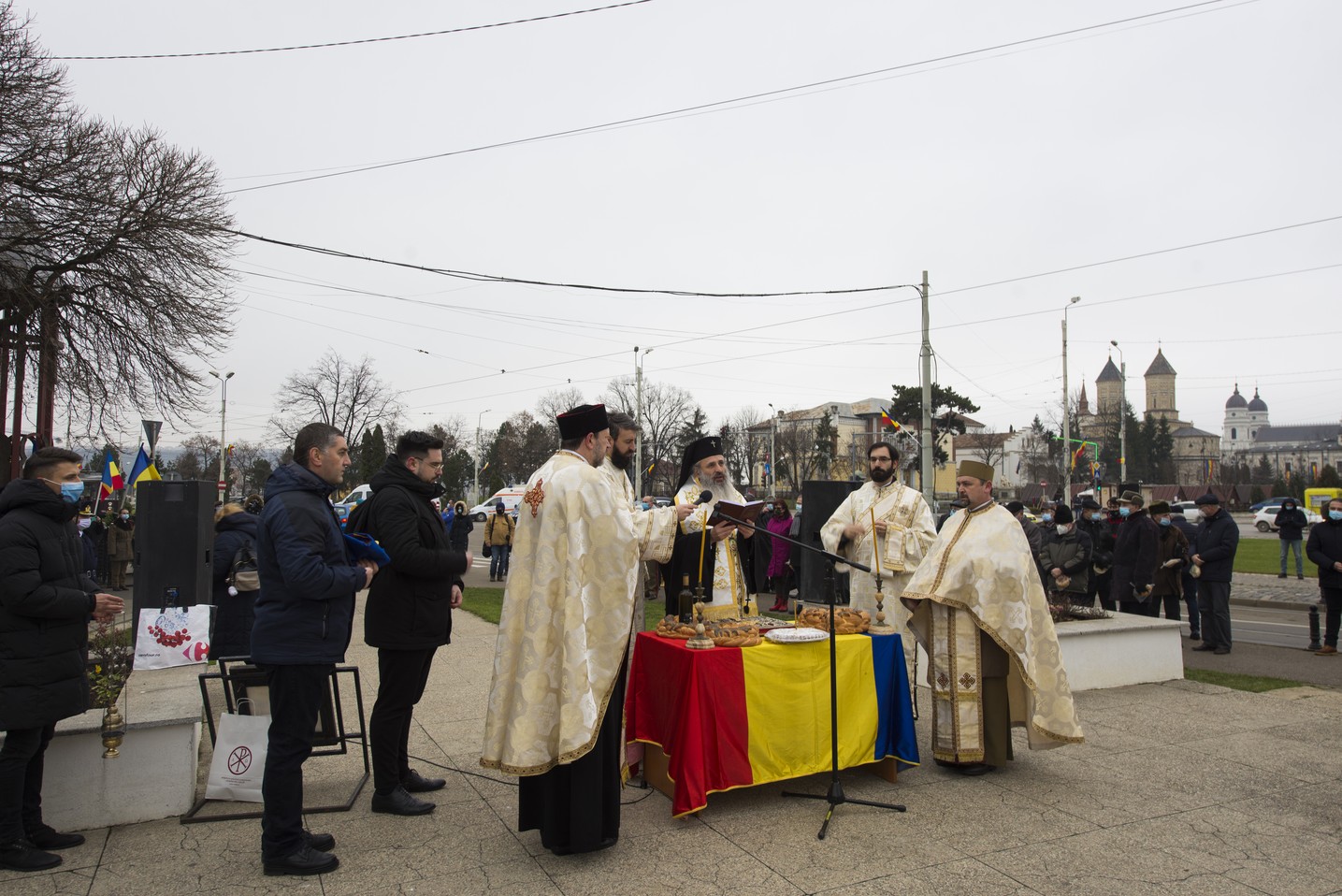 IPS Mitropolit Teofan: „E necesară încercarea noastră de a înțelege dorul și așteptarea celor care s-au jertfit în Decembrie 1989”