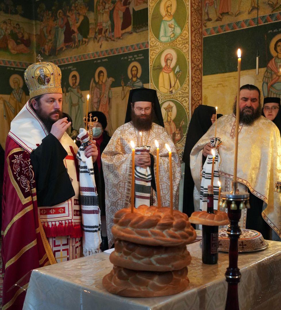 Pomenirea Înaltpreasfinţitului Părinte Mitropolit Bartolomeu Anania, la 10 ani de la trecerea în veșnicie, la Mănăstirea Dragomirna