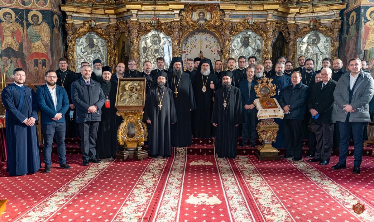 Adunarea eparhială a Arhiepiscopiei Romanului și Bacăului