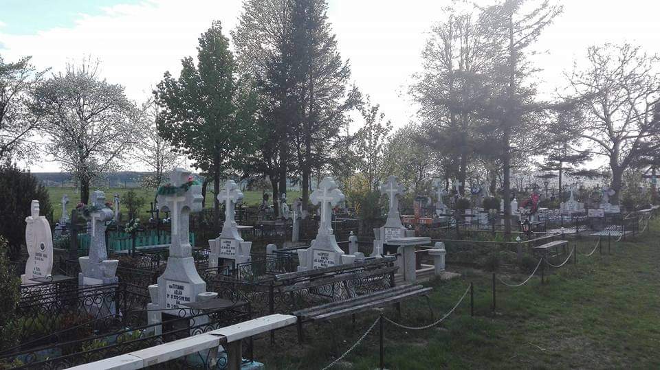 Cimitirul satului Racovăț-Pomârla, protopopiatul Dorohoi, loc de odihnă veșnică pentru refugiații proboteșteni din ținutul Herța