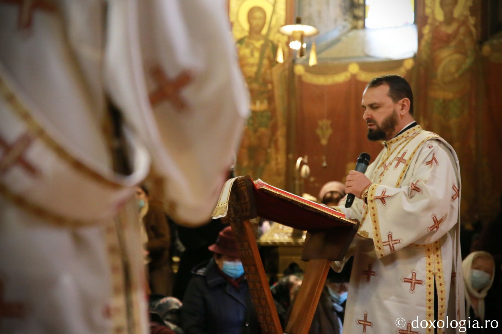 Mănăstirea închinată Sfinților Trei Ierarhi și-a celebrat astăzi hramul