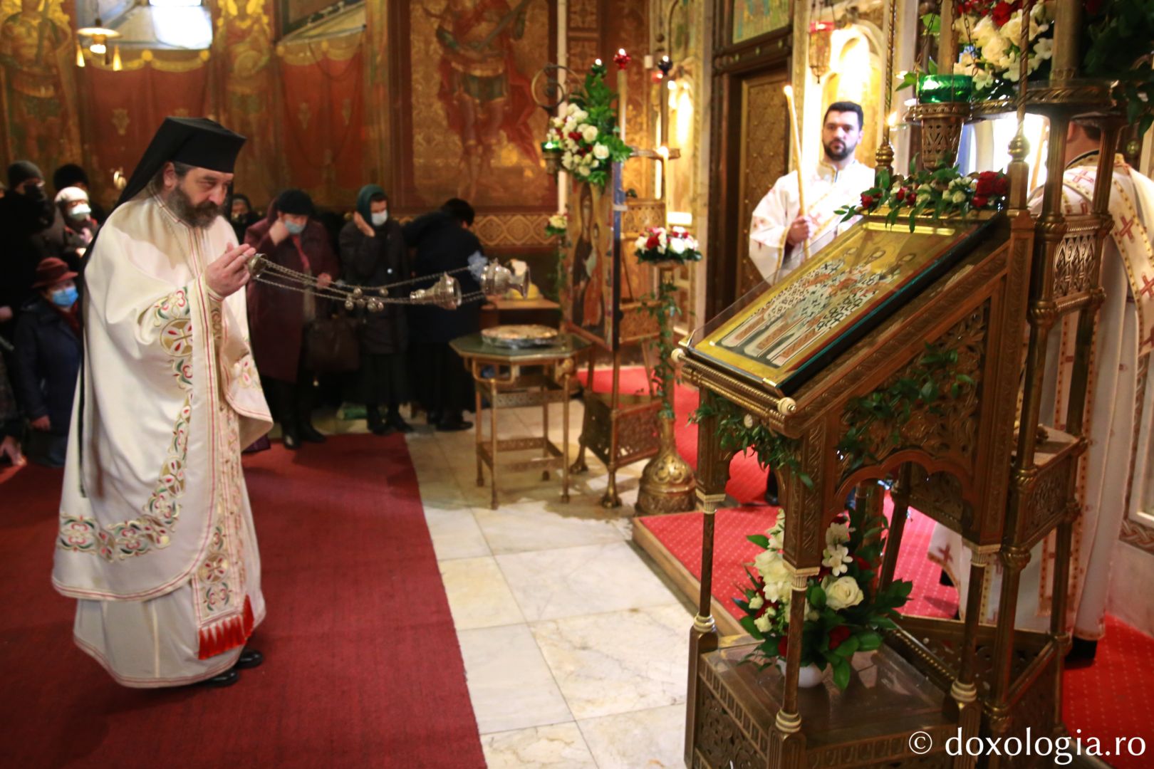 Mănăstirea închinată Sfinților Trei Ierarhi și-a celebrat astăzi hramul