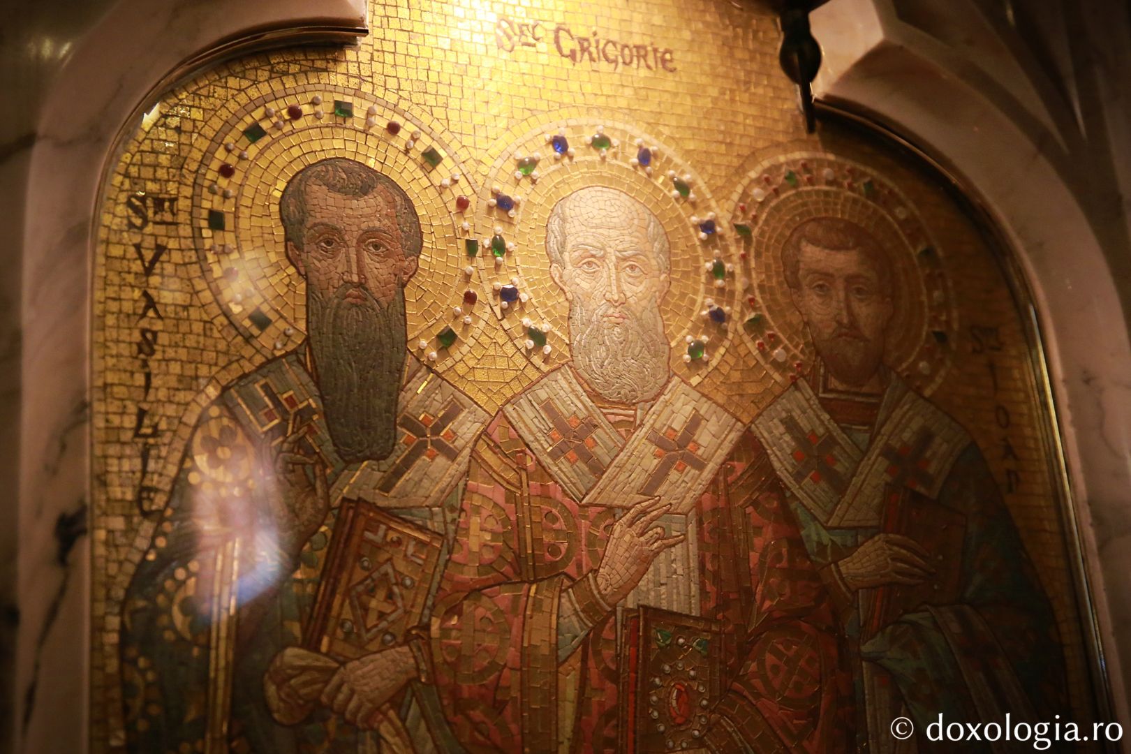 Mănăstirea închinată Sfinților Trei Ierarhi și-a celebrat astăzi hramul