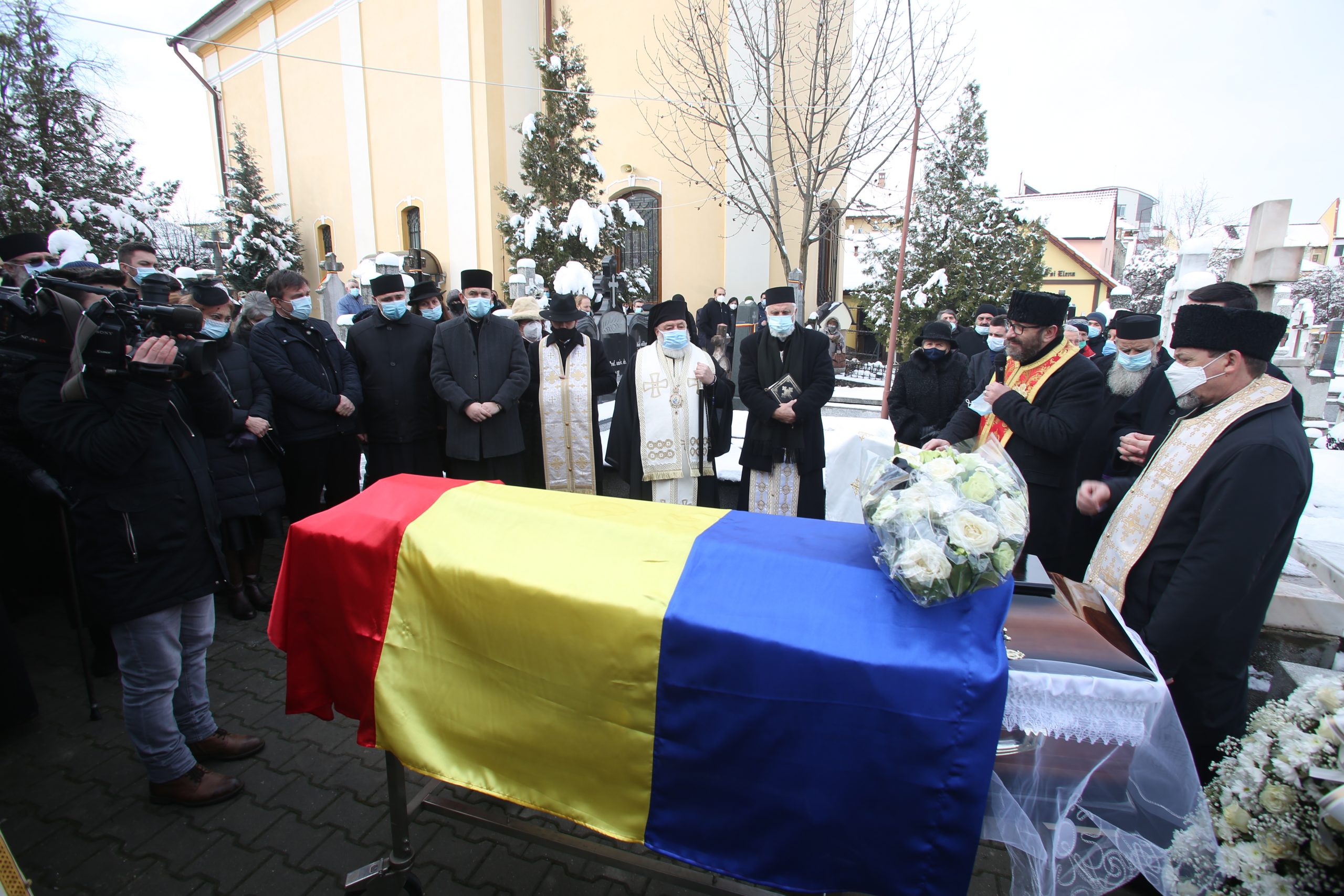 Părintele academician Mircea Păcurariu a fost condus pe drumul veșniciei