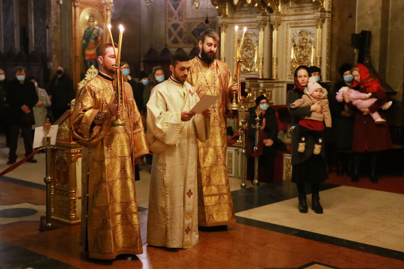 foto: Flavius Popa Slujbă arhierească la Catedrala Mitropolitană din Iași: „Dumnezeu ne oferă harul Său”