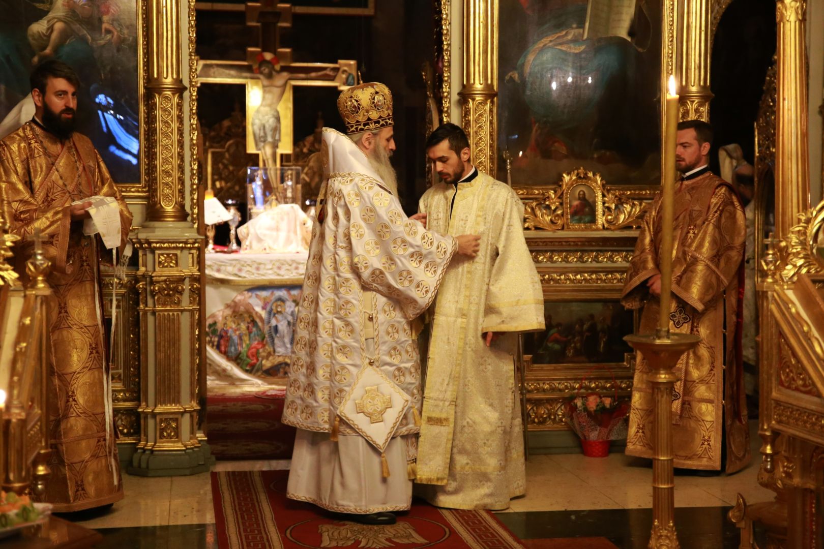 foto: Flavius Popa Slujbă arhierească la Catedrala Mitropolitană din Iași: „Dumnezeu ne oferă harul Său”