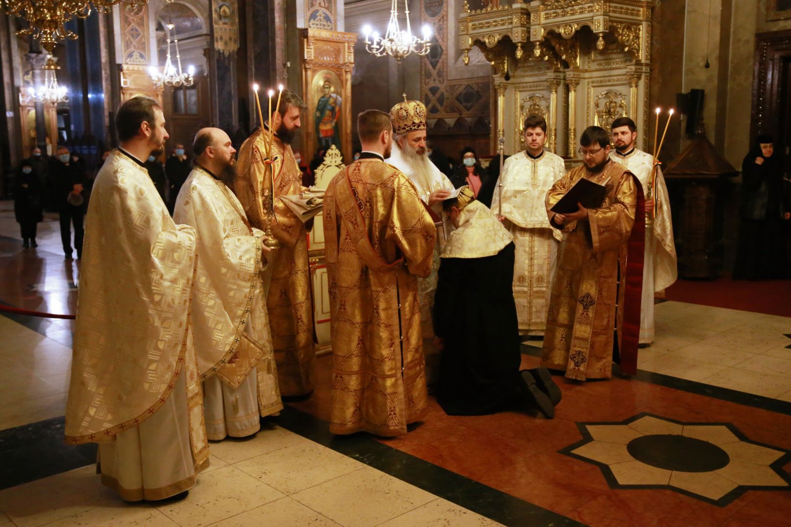 foto: Flavius Popa Slujbă arhierească la Catedrala Mitropolitană din Iași: „Dumnezeu ne oferă harul Său”