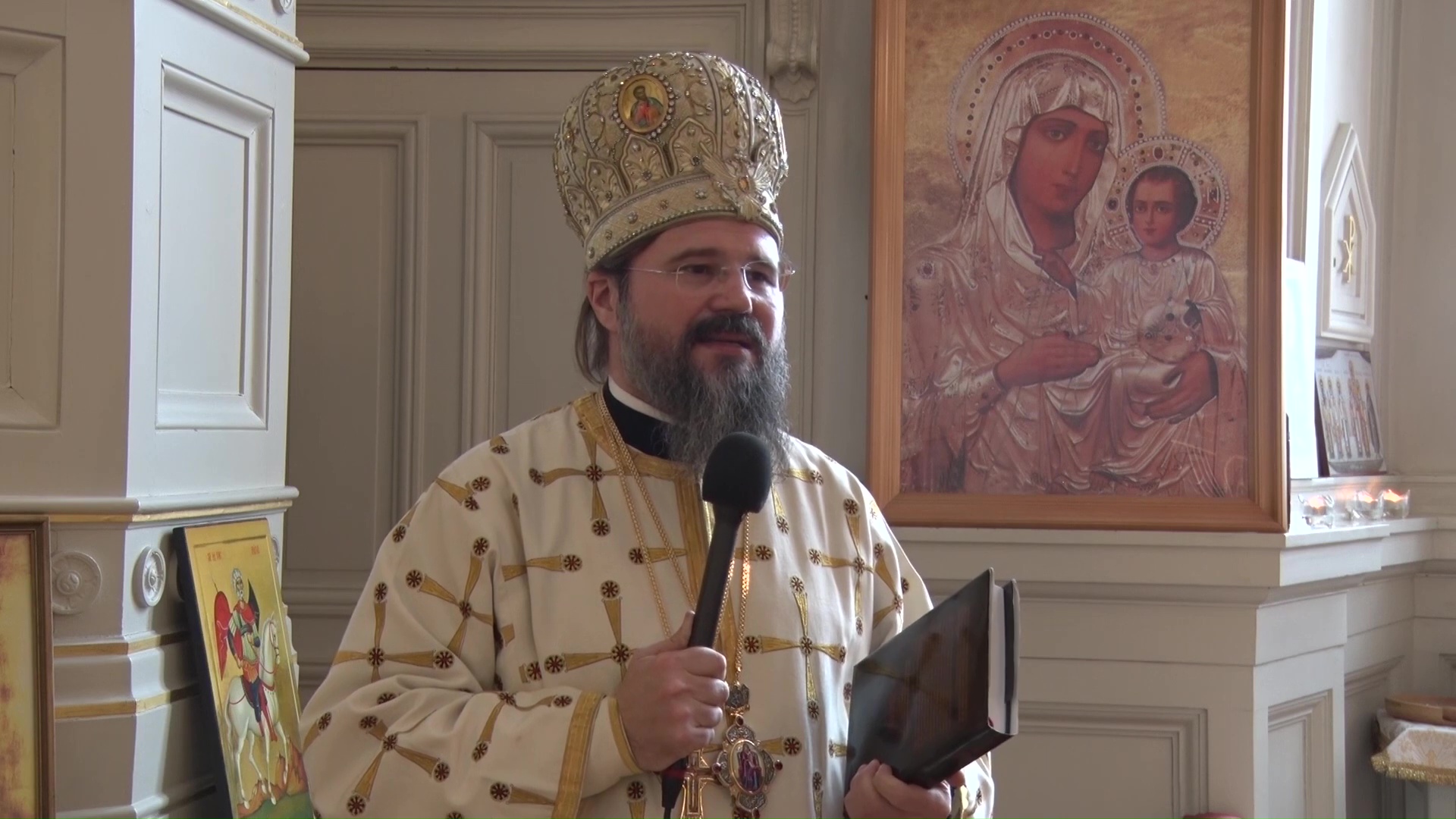 (Video) „De ce oare îi iubim pe Sfinții Trei Ierarhi Vasile, Grigorie și Ioan?” – Preasfințitul Macarie