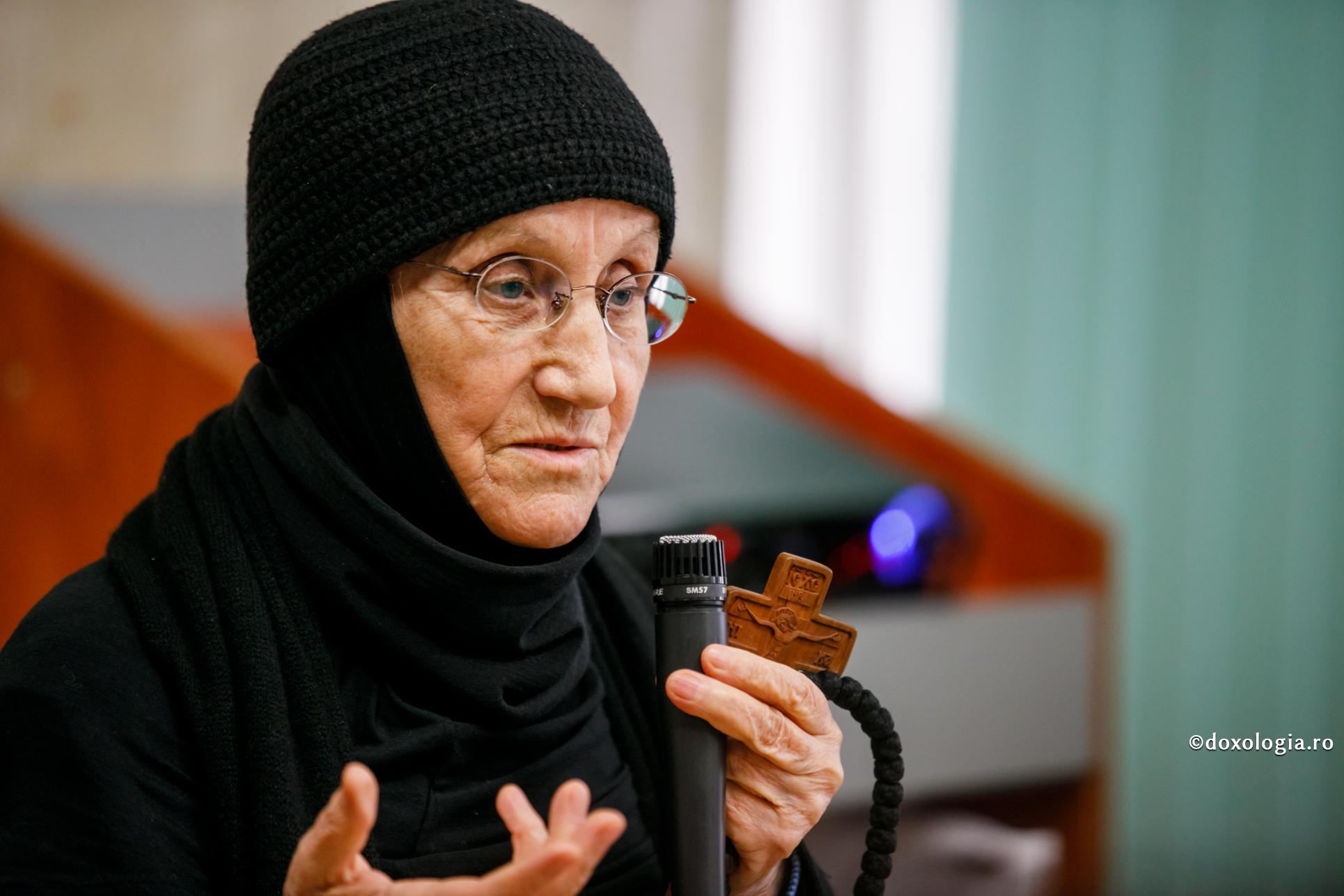 (Audio) Maica Siluana, despre vaccin: „Primim Voia Ta, Doamne!”