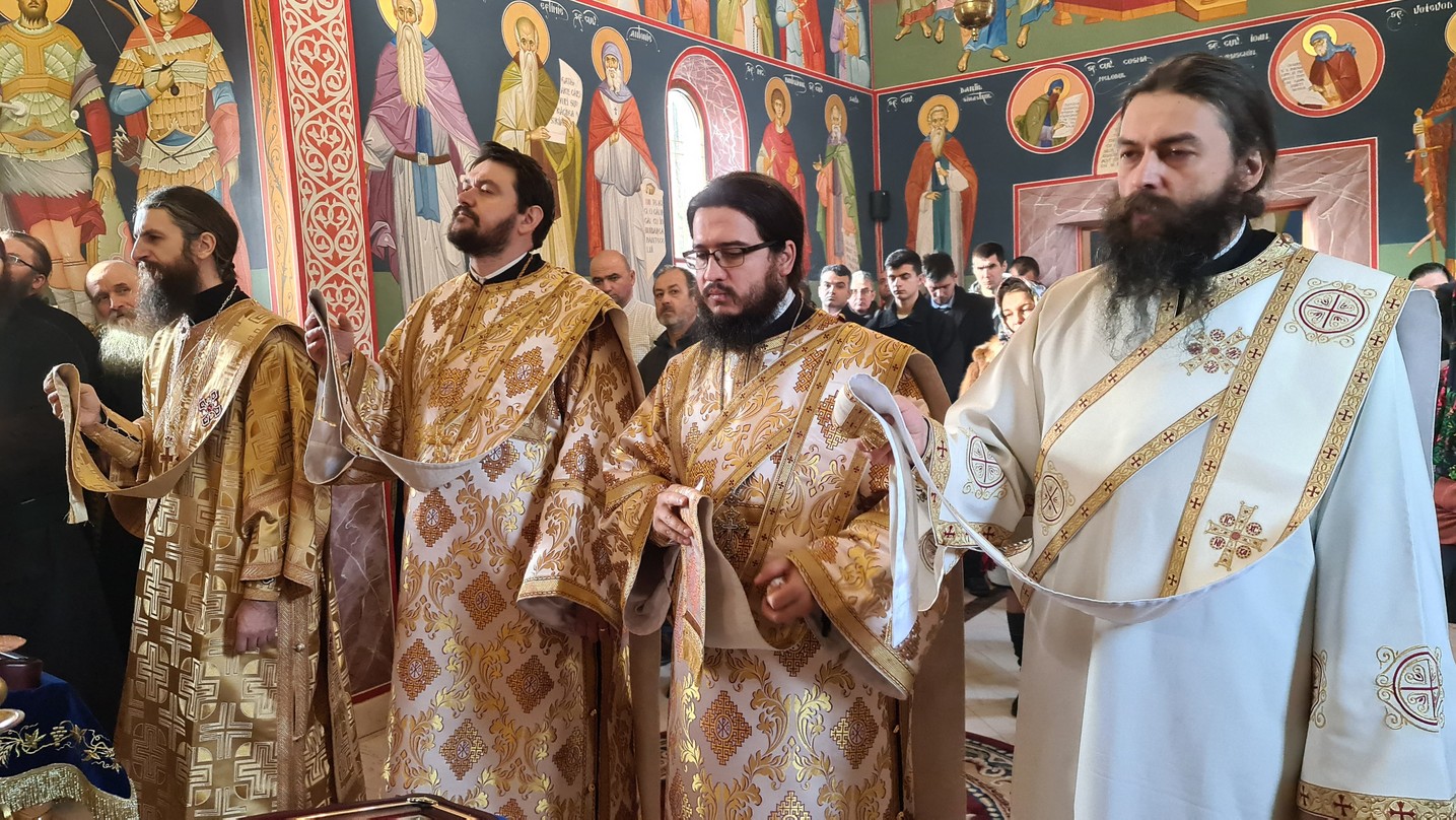 PS Părinte Damaschin, la mănăstirea cu rânduială athonită „Sfântul Daniil Sihastrul”: „Mântuirea nu se obține ușor”