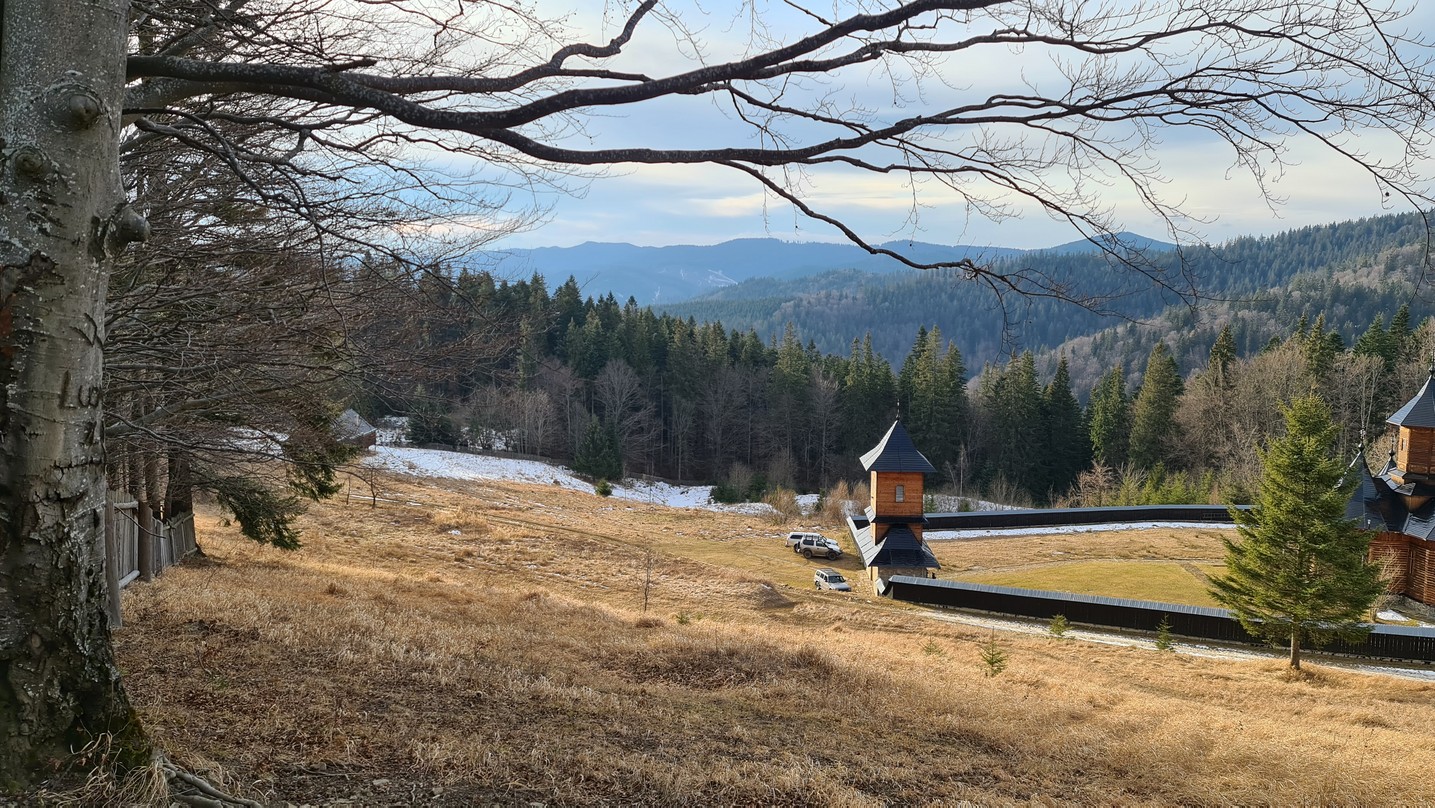 PS Părinte Damaschin, la mănăstirea cu rânduială athonită „Sfântul Daniil Sihastrul”: „Mântuirea nu se obține ușor”