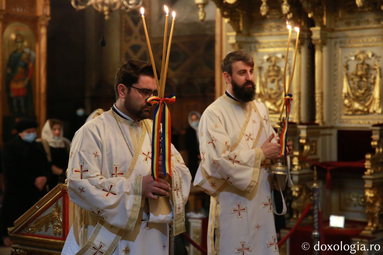 foto: Flavius Popa Părintele Mitropolit Teofan a slujit la Iași prima Sfântă Liturghie din noul an