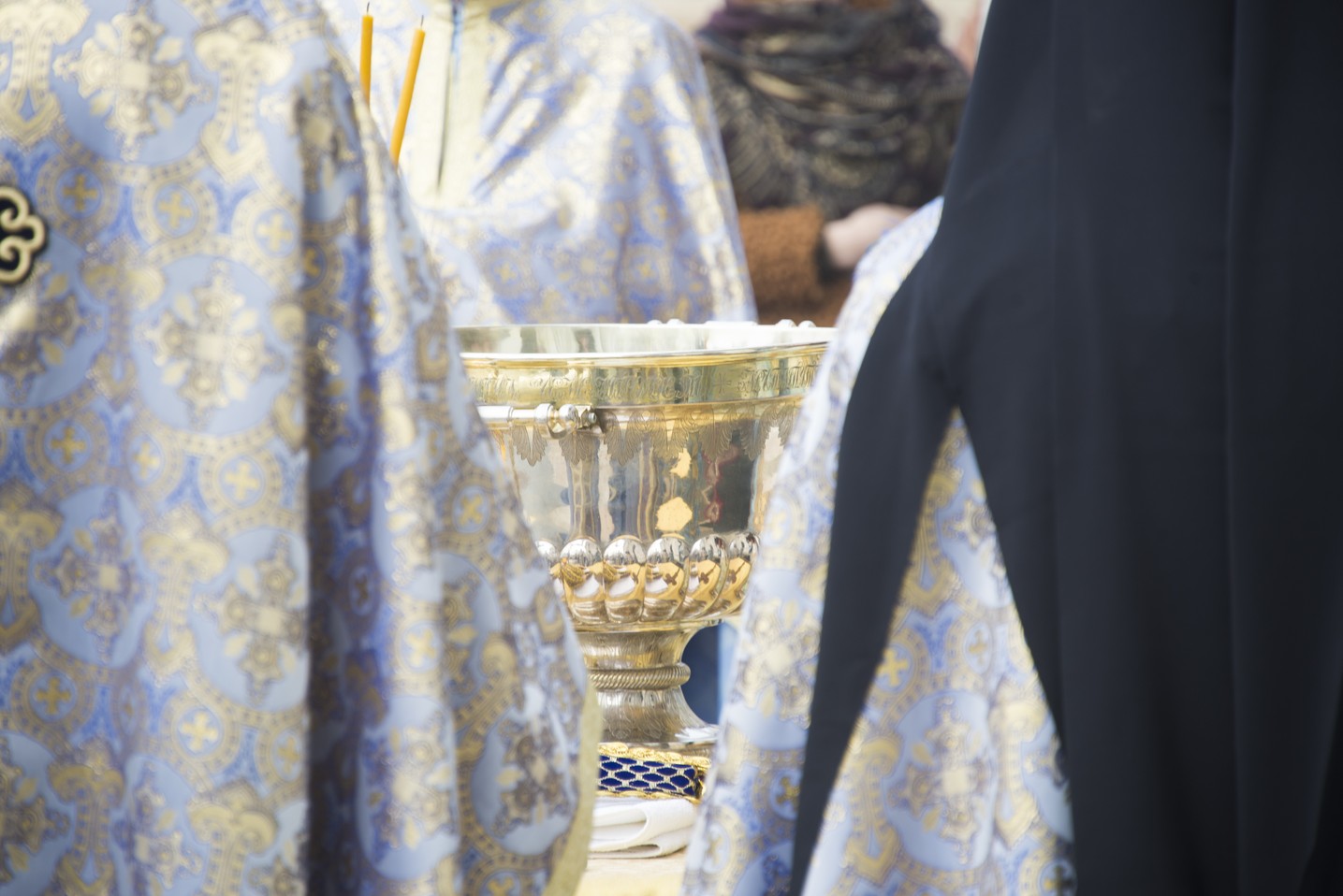 IPS Mitropolit Teofan, la slujba Bobotezei: „Se cuvine a nu ceda, a nu abandona lupta, a nu ne pierde curajul, și, Doamne ferește, a nu deznădăjdui”