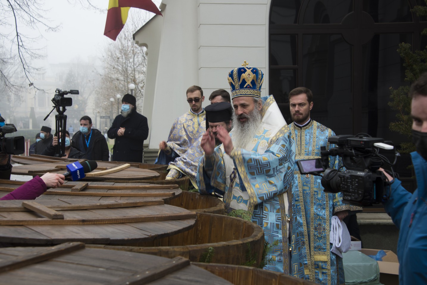 IPS Mitropolit Teofan, la slujba Bobotezei: „Se cuvine a nu ceda, a nu abandona lupta, a nu ne pierde curajul, și, Doamne ferește, a nu deznădăjdui”