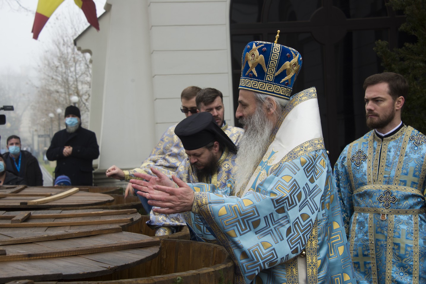 IPS Mitropolit Teofan, la slujba Bobotezei: „Se cuvine a nu ceda, a nu abandona lupta, a nu ne pierde curajul, și, Doamne ferește, a nu deznădăjdui”