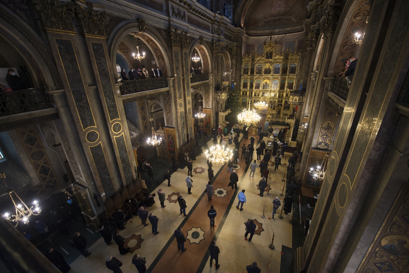 IPS Mitropolit Teofan, la slujba Bobotezei: „Se cuvine a nu ceda, a nu abandona lupta, a nu ne pierde curajul, și, Doamne ferește, a nu deznădăjdui”