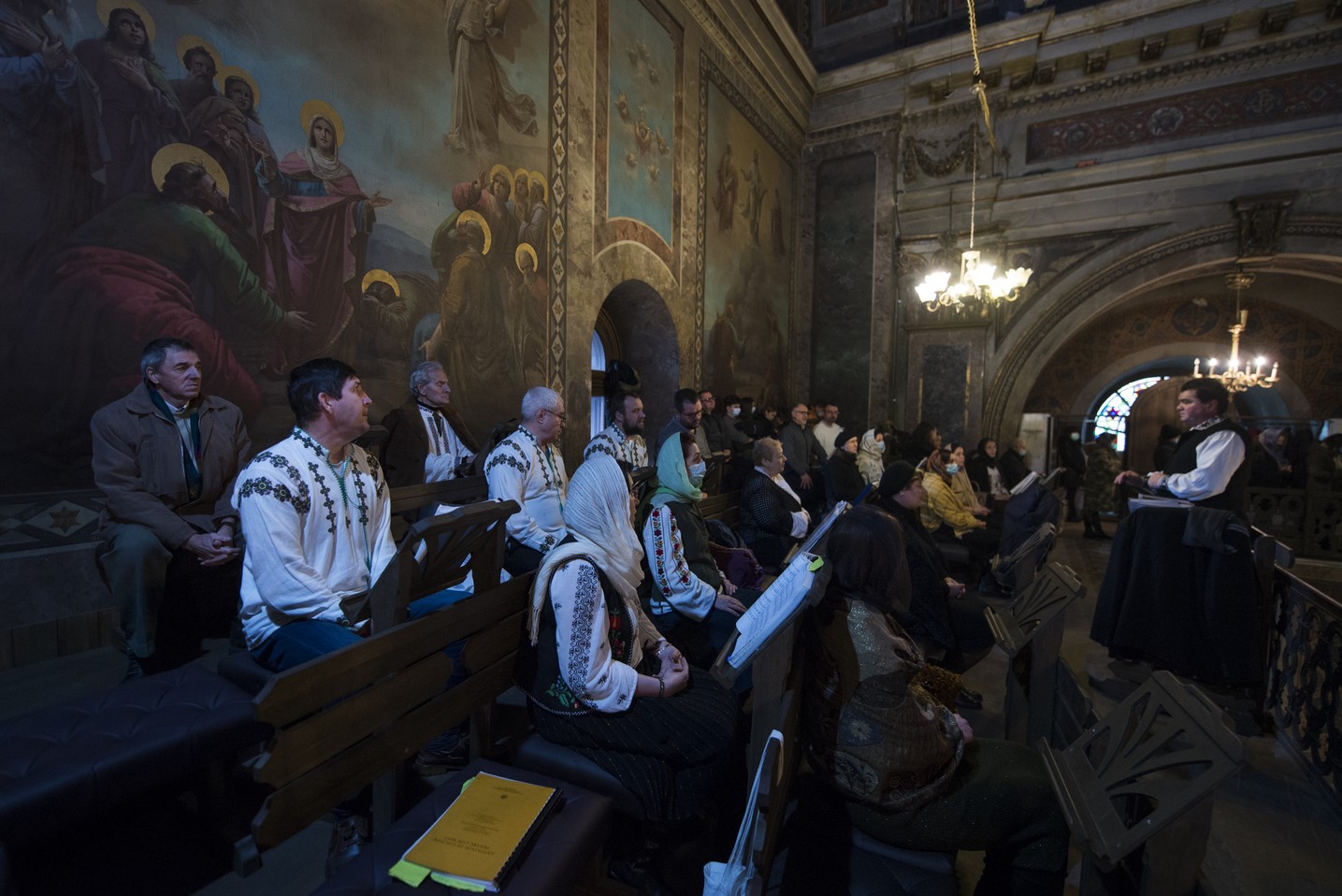 IPS Mitropolit Teofan, la slujba Bobotezei: „Se cuvine a nu ceda, a nu abandona lupta, a nu ne pierde curajul, și, Doamne ferește, a nu deznădăjdui”