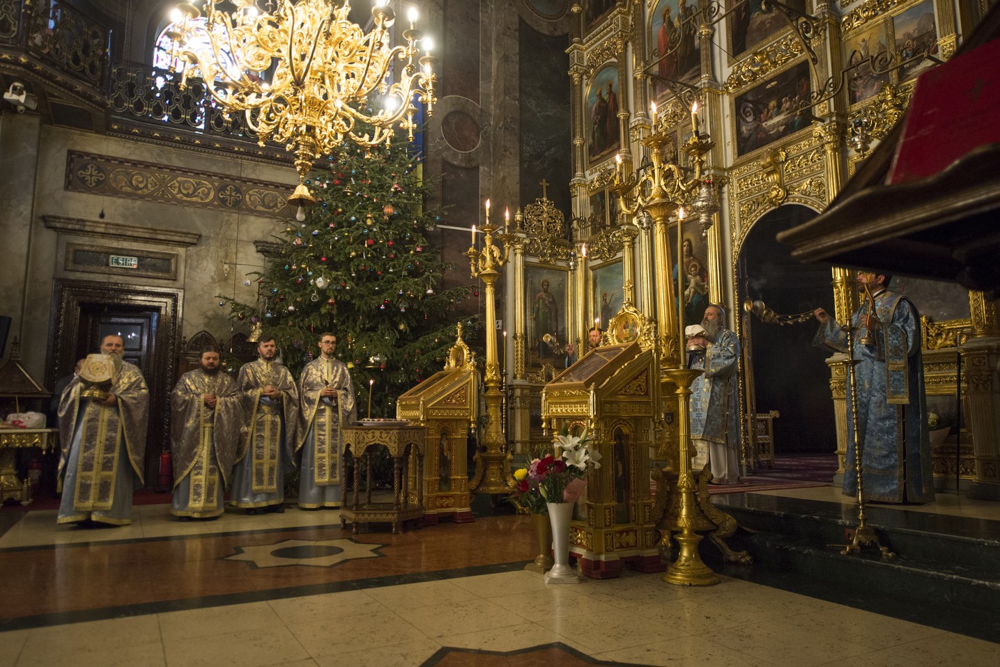 IPS Mitropolit Teofan, la slujba Bobotezei: „Se cuvine a nu ceda, a nu abandona lupta, a nu ne pierde curajul, și, Doamne ferește, a nu deznădăjdui”